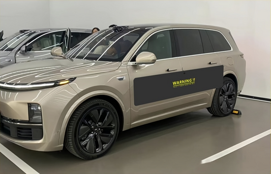 CarProtector PRO an SUV-Tür – Schutz vor Dellen beim Parken